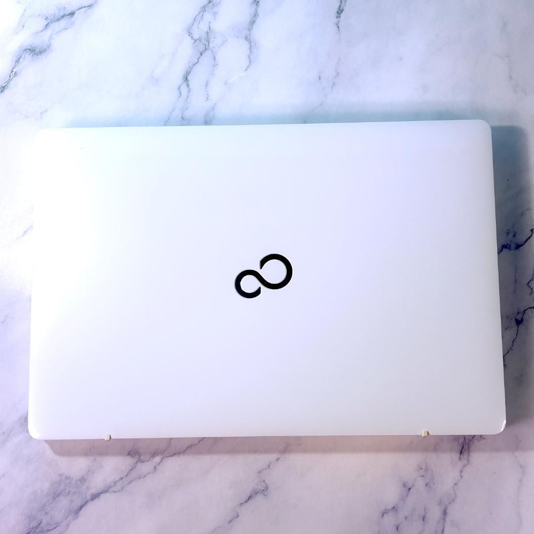 美品☆Corei7・メモリ16GB・SSD512・ブルーレイ・Microsoft Office付