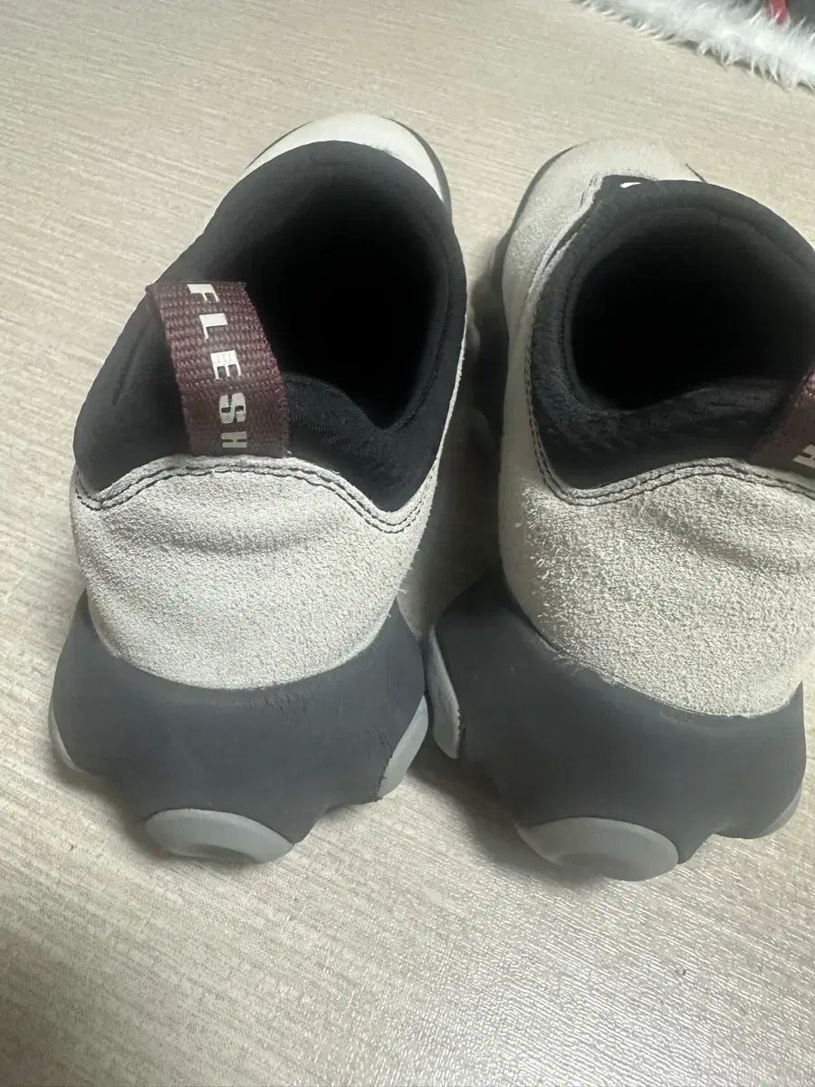  オークリー ファクトリー チーム x BRAIN DEAD ブレイン デッド ホワイト バーチ 260 登山靴 トレッキングシューズ アウトドアシューズ