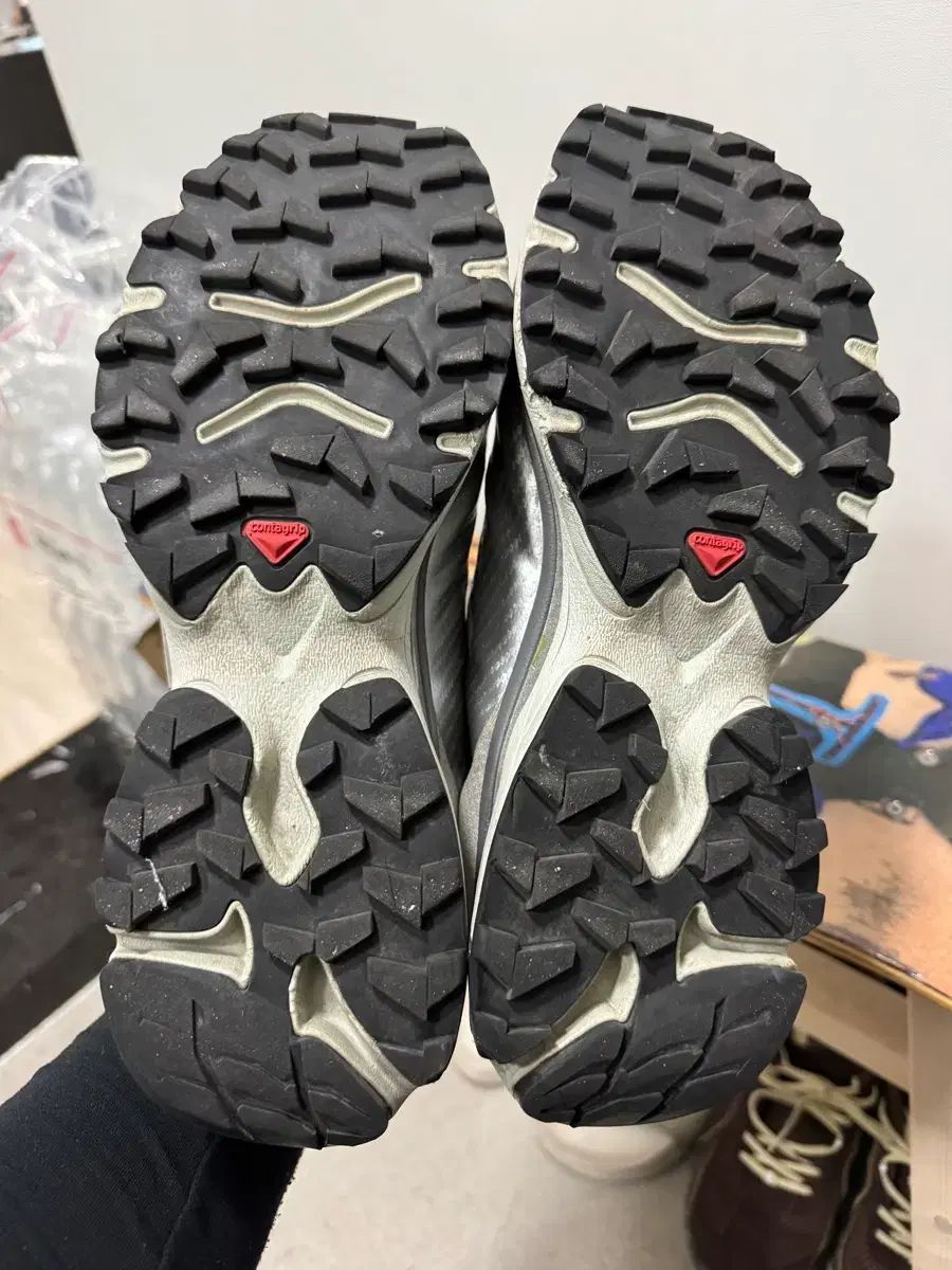 SALOMON サロモン