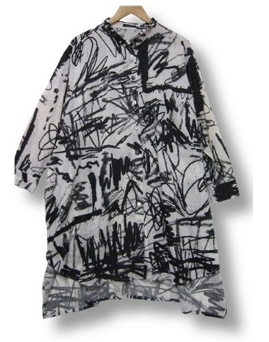 ♥ m_mefu 芽風 コットン アートプリント長袖シャツワンピース チュニック 羽織ジャケット ビッグシルエット ゆったりデザイン アイボリー 黒 ブラック レディースLサイズ40 春夏秋用 251229 503 510