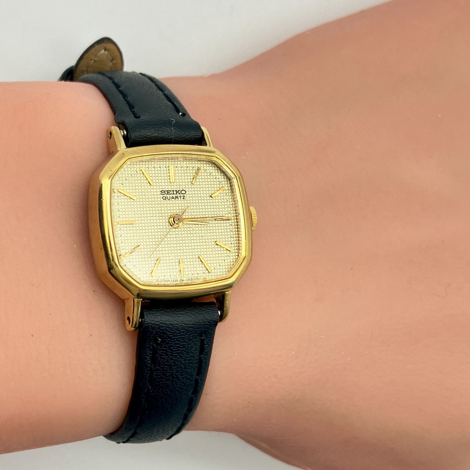 中古】セイコー SEIKO 1421-5060 電電公社 1981年 総裁賞 クォーツ