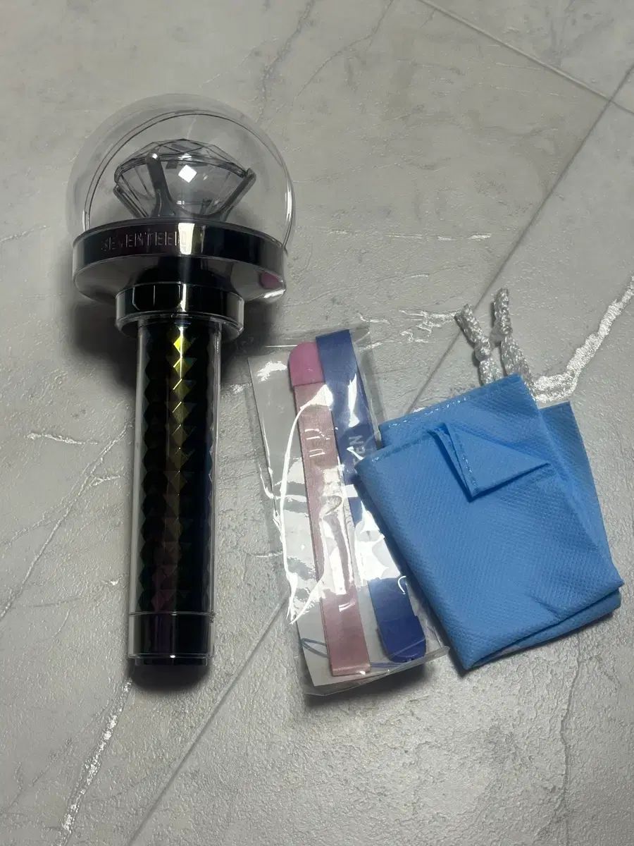 SEVENTEEN ペンライト カラット棒 ver.2 Amazon.co.jp: SEVENTEEN 公式ペンライト ver.2 【OFFICIAL LIGHTSTICK