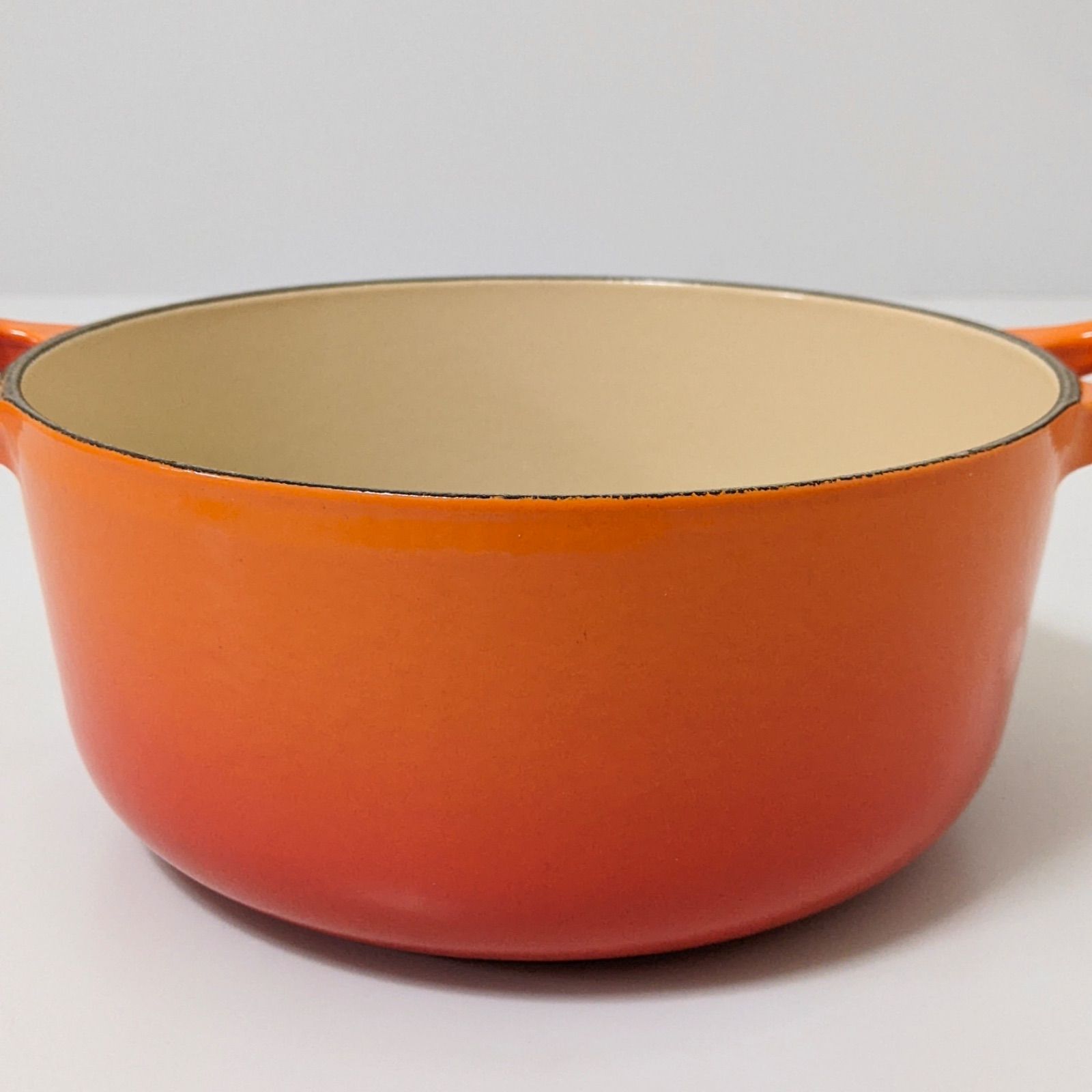 LE CREUSET ル クルーゼ 20 cm ココットロンド 両手鍋 オレンジ 鋳物 VOLCANIQUE FLAME