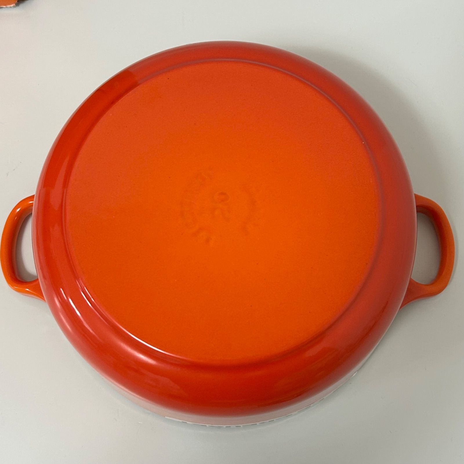 LE CREUSET ル クルーゼ 20 cm ココットロンド 両手鍋 オレンジ 鋳物 VOLCANIQUE FLAME