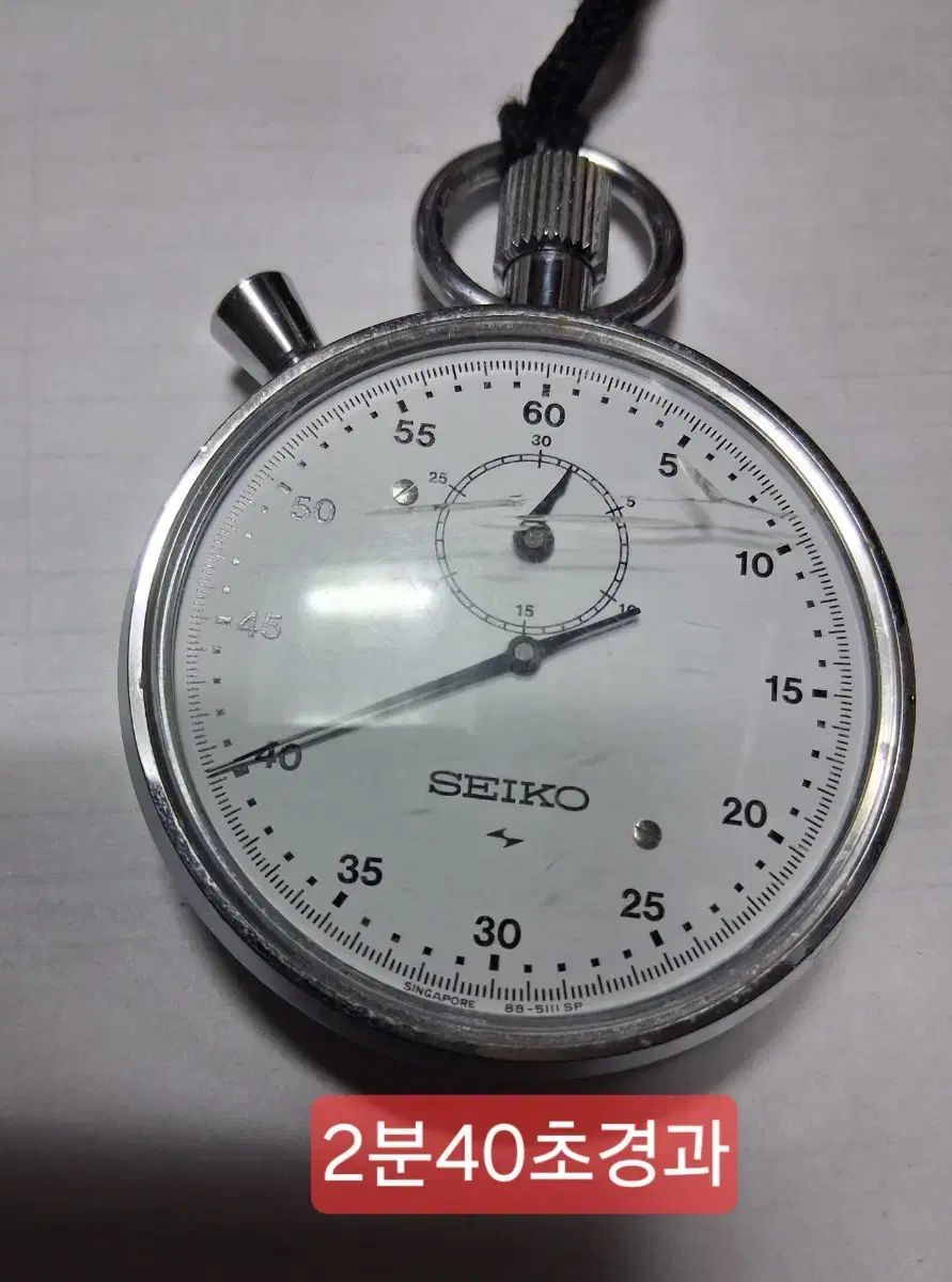 風格あるゼンマイ式ストップウォッチ