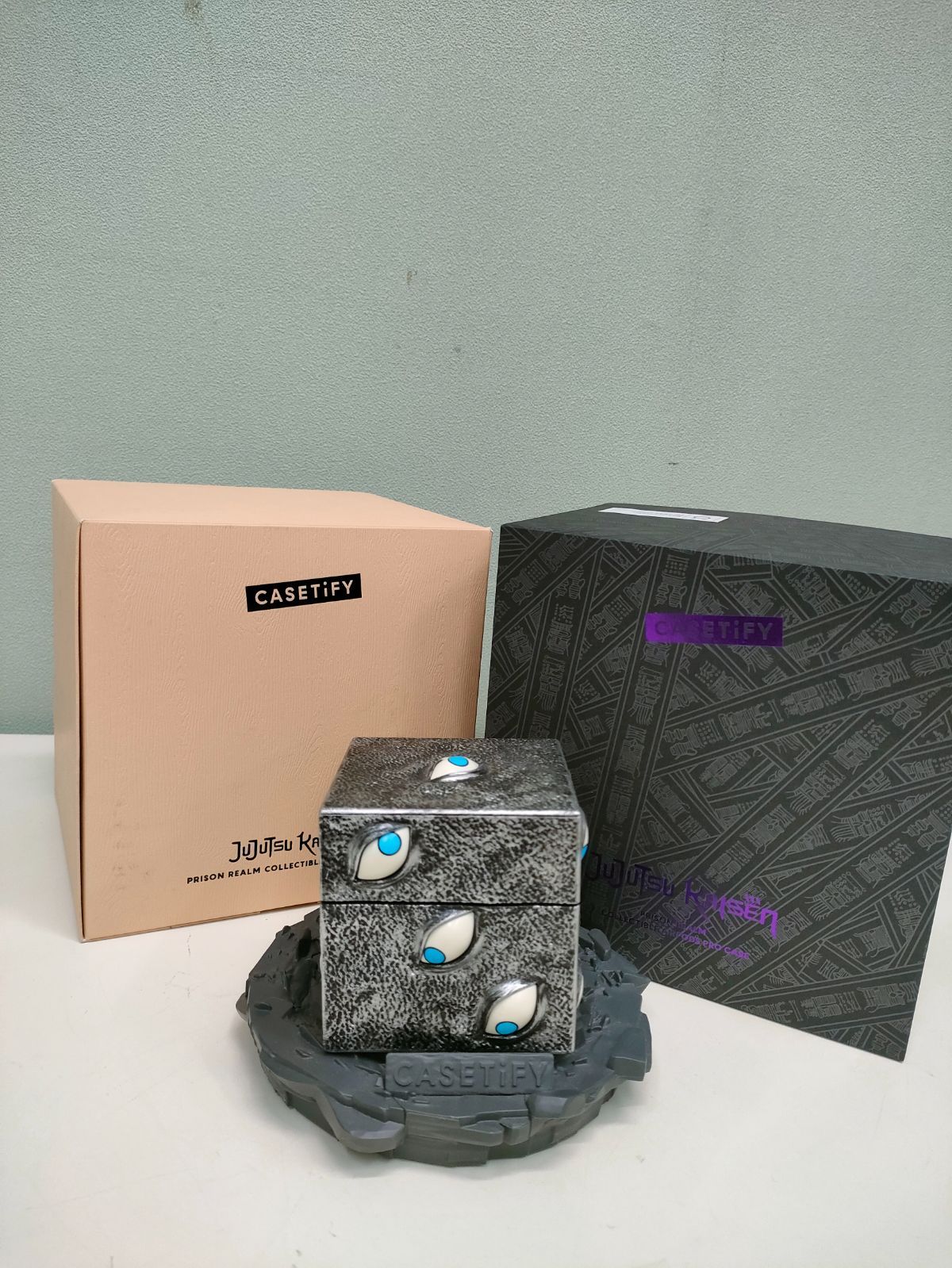 CASSETIFY 呪術廻戦 獄門疆 五条悟 AirPodsプロケース - メルカリ