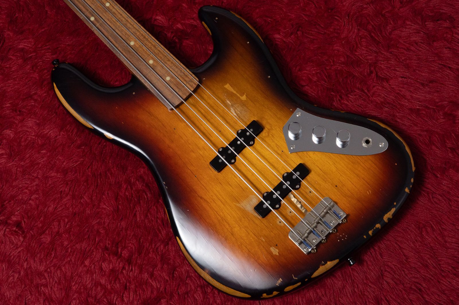 EDWARDS E JB 118 R RE 4 180 kg GIB横浜