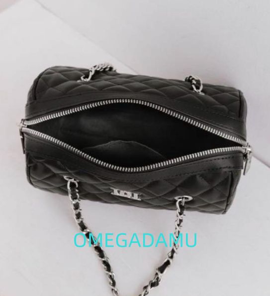 Darich キルティングミニボストンバッグ ノベルティー 新品 - メルカリ