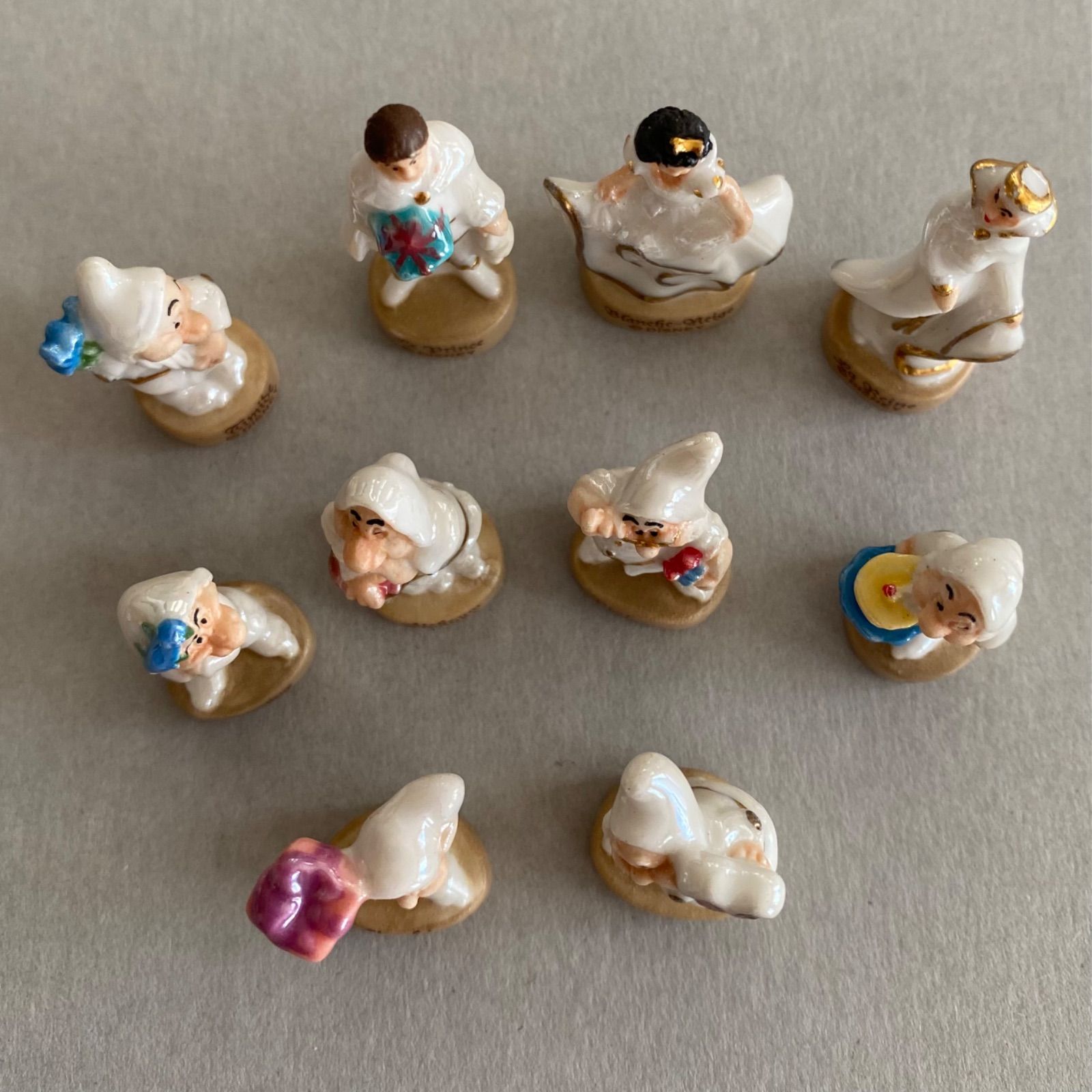  白雪姫のフェーブ 10点セット ディズニー フランス雑貨 陶器ミニチュア ブロカント ヴィンテージ 蚤の市 幸運の小さな陶器 卓上オブジェ 置物 インテリア小物
