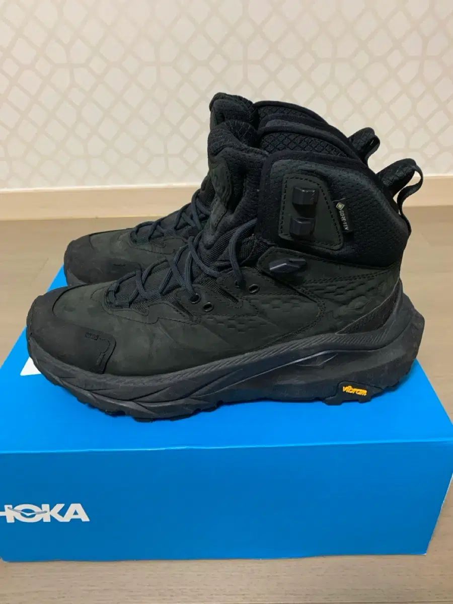 ホカオネオネ レディース