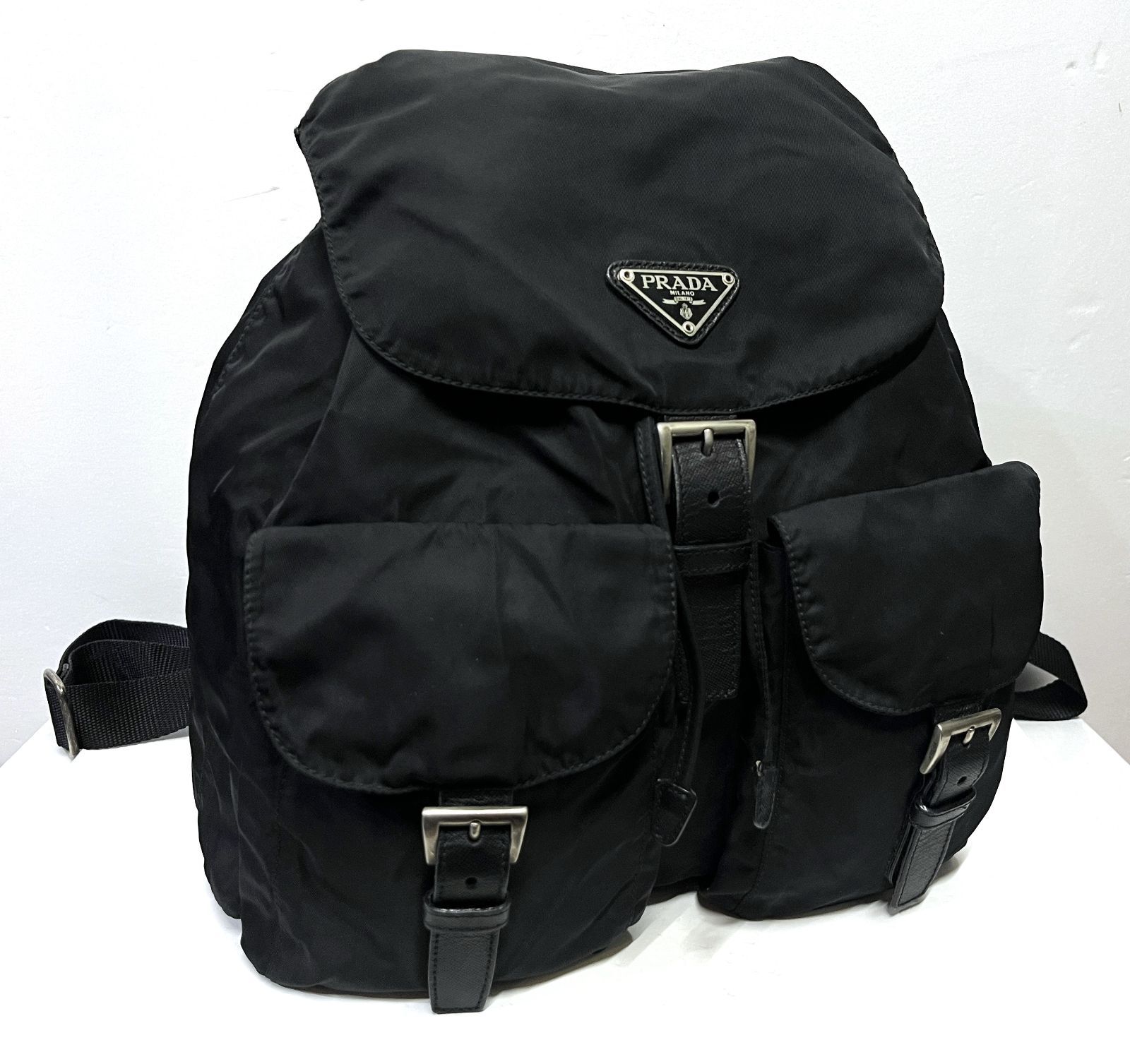 PRADA プラダ トライアングルプレート ナイロン リュックサック バックパック 鞄