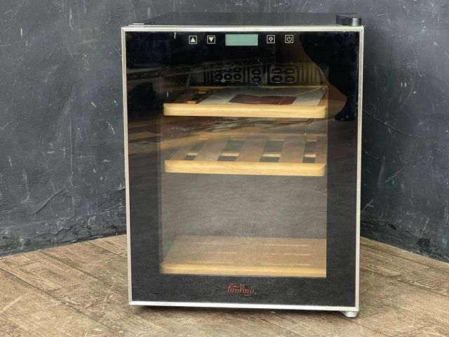 ファンヴィーノ 12本収納可能 ワインセラー ワインセラー】(右ヒンジ） funVino(ファンヴィーノ）12 ブラック SW