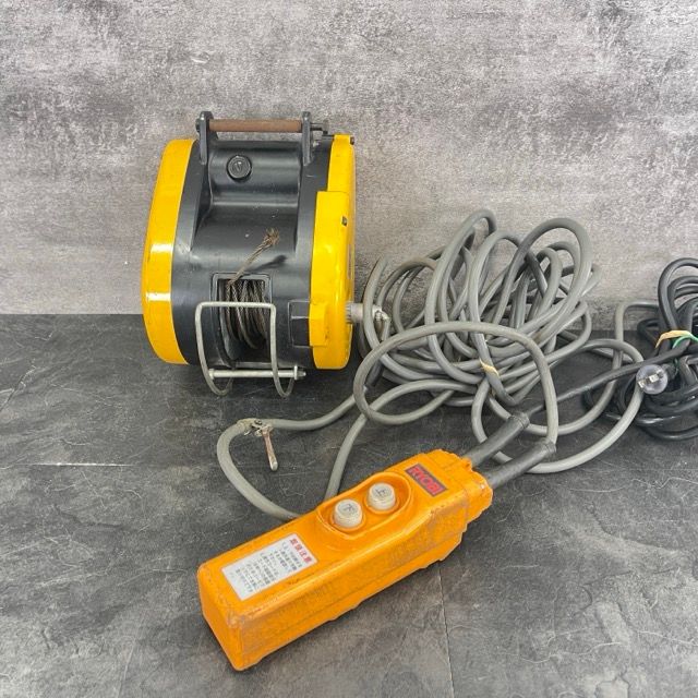 小型ウィンチ RYOBI リョービ 電動ウインチ WI 61 C 小型 電動 吊り上げ 最大吊揚荷重60 kg 難あり 515532