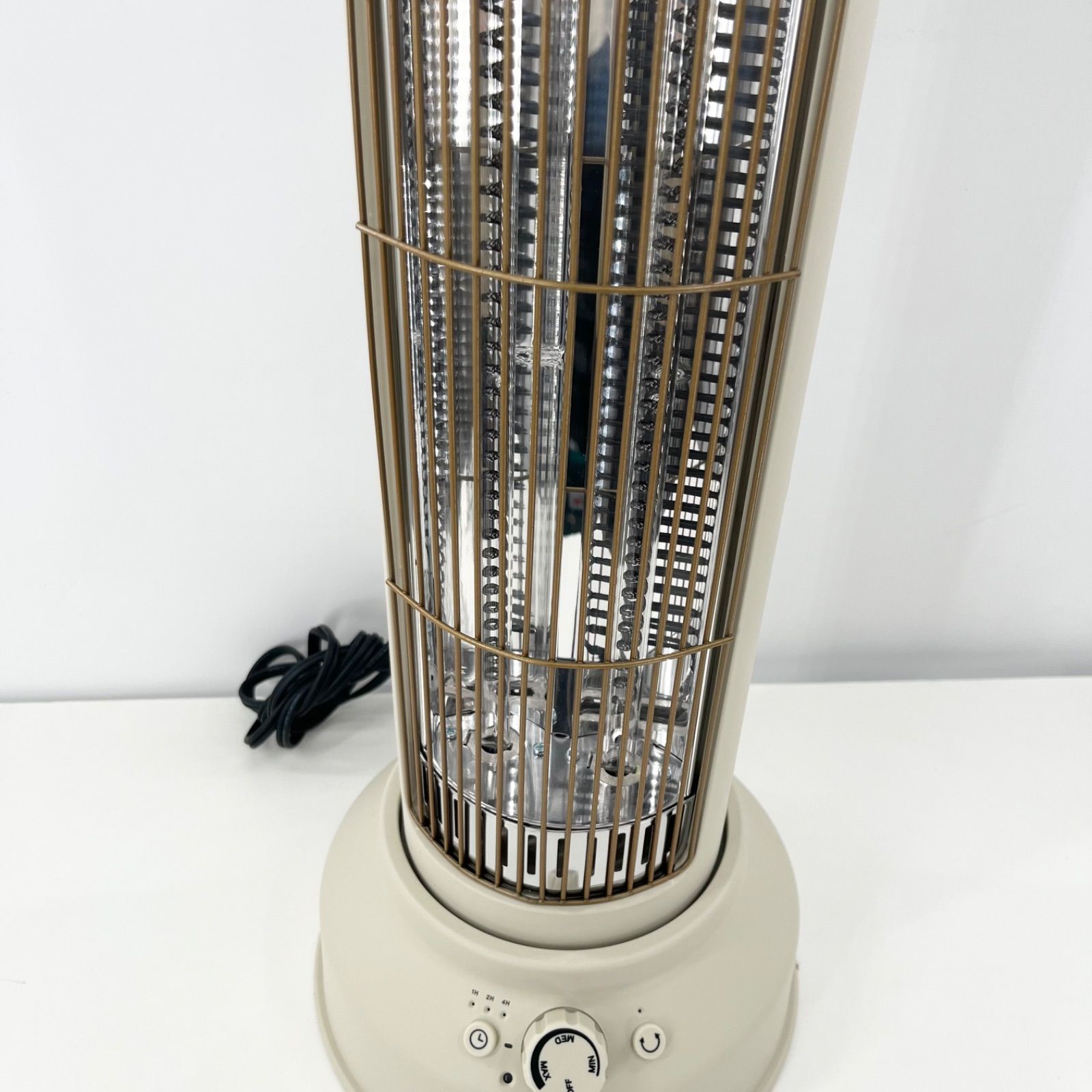 美品！ブルーノ　電気ストーブ　カーボンヒーター BRUNO　BOE077-GGR BRUNO（ブルーノ） 電気ストーブ ノスタルストーブワイド BOE077 BRUNO