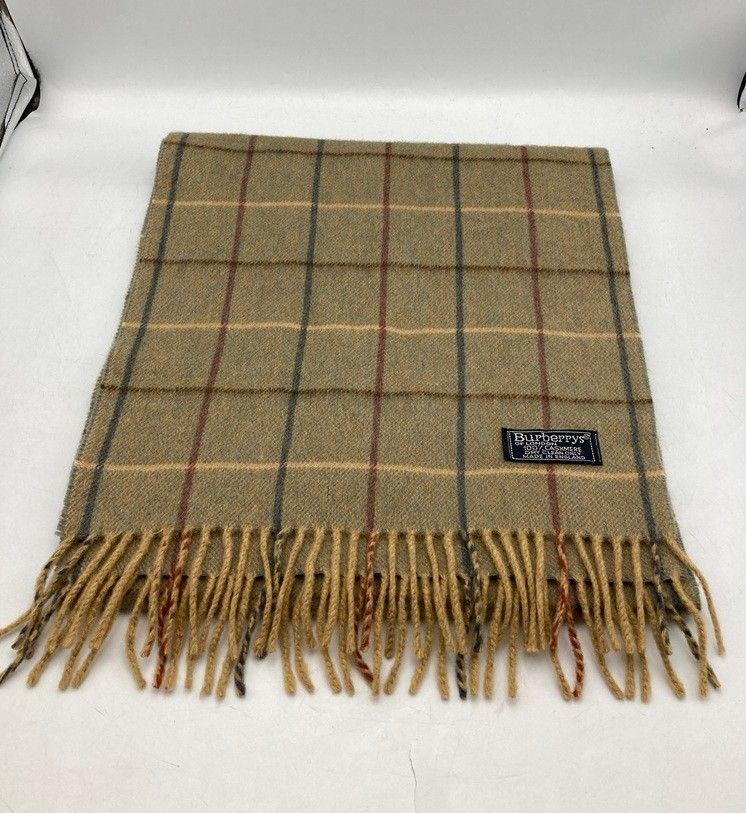 未使用タグ付き　Burberrys カシミヤ　100% イングランド製　オリーブ Burberrys バーバリーズ カシミヤ100％ マフラー イングランド製