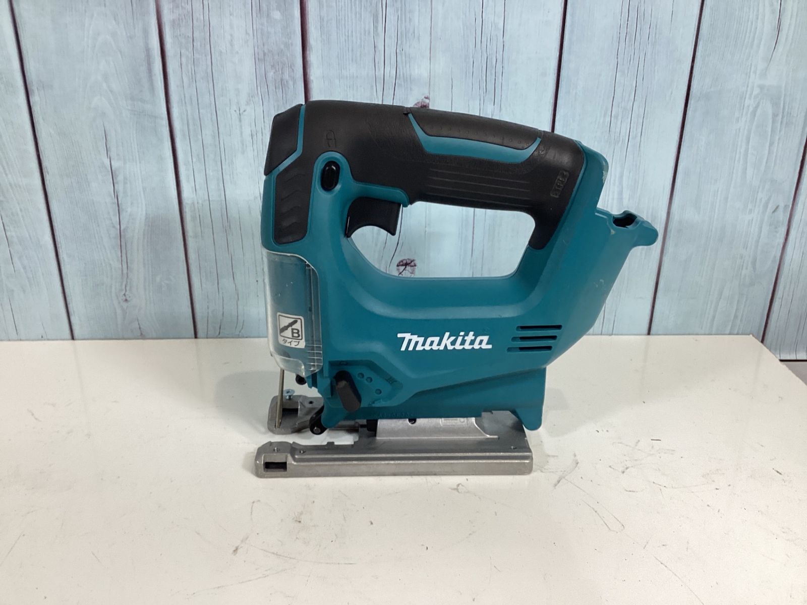 マキタ makita コードレスジグソー JV 100 DW
