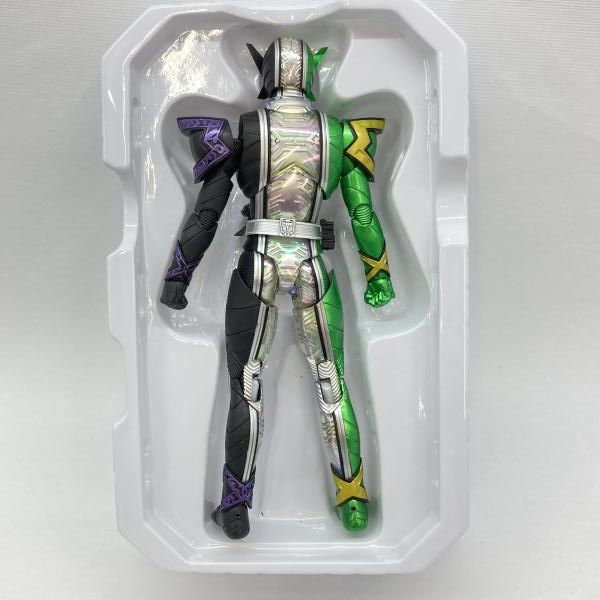 中古】バンダイ S.H.Figuarts 真骨彫製法 仮面ライダーW サイクロン