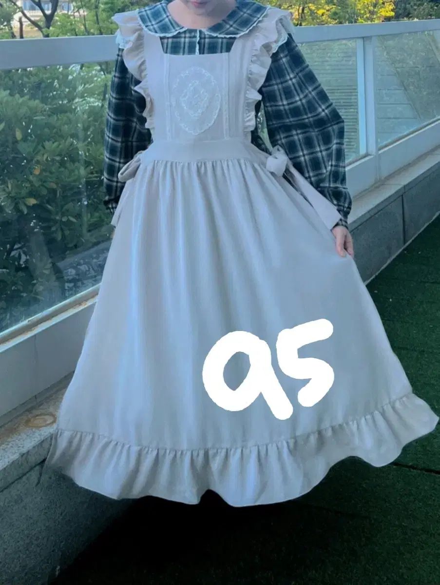 Your Lovable ロイヤル ミルクティー フリル エプロン ドレス 中世 リボン