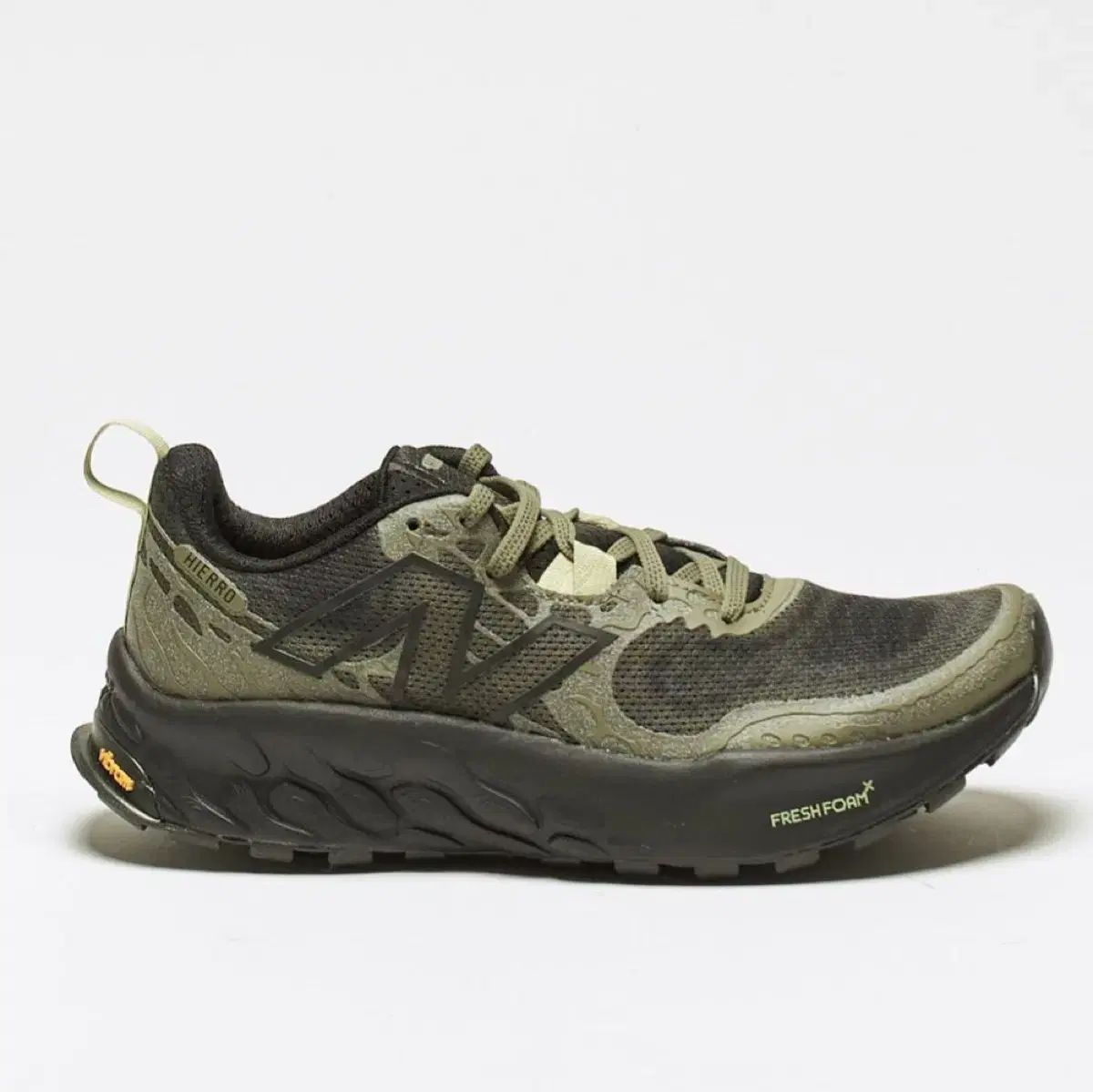 ニュー ンス イエロ v 8 カーキ 245