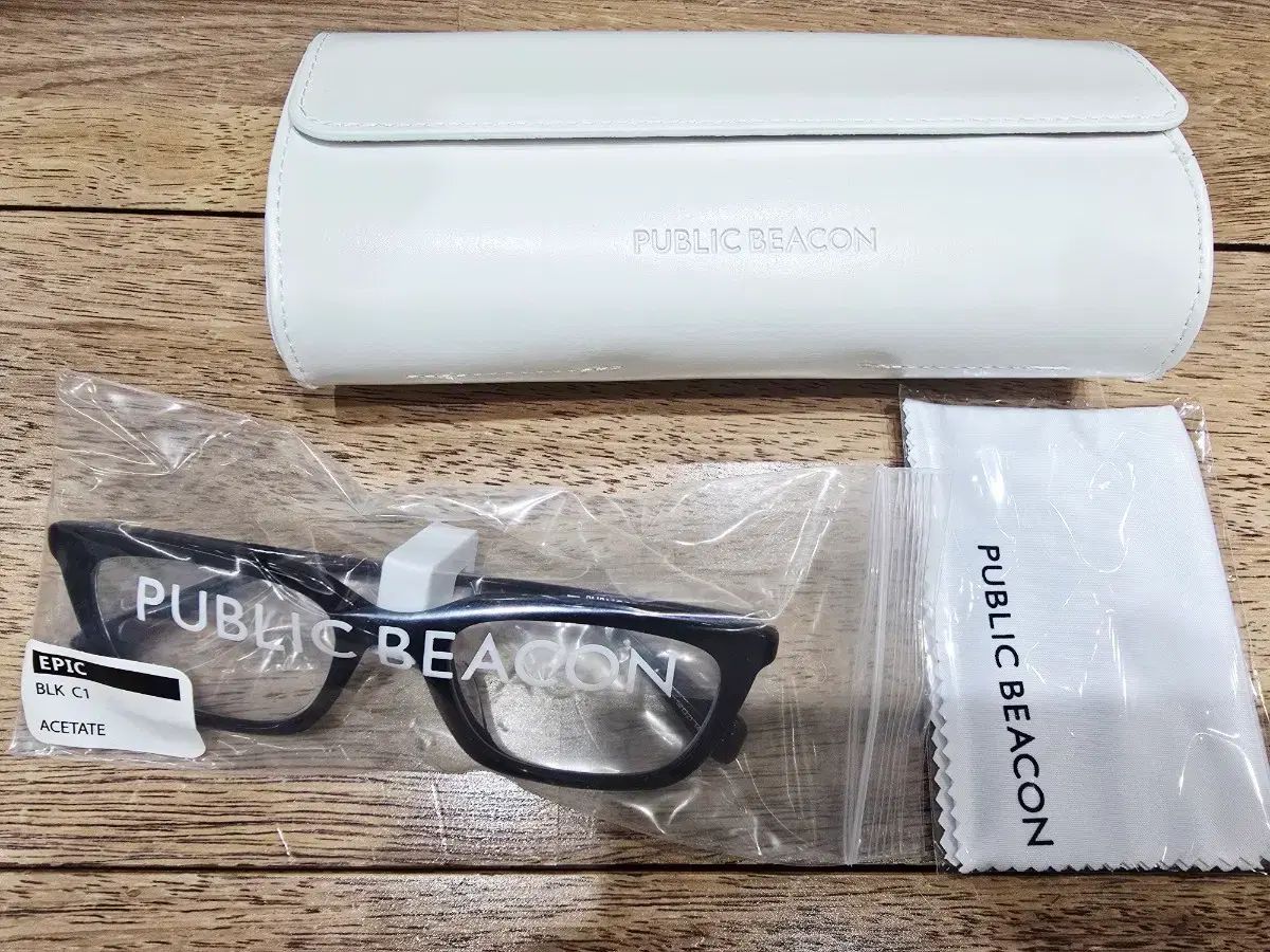 PUBLIC BEACON エピック 黒 ♥品