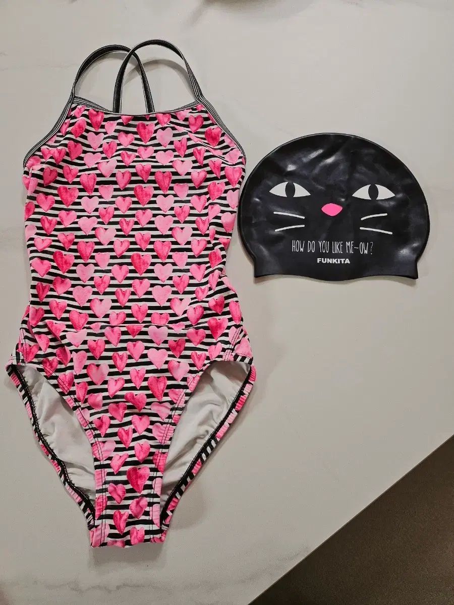 状態良し ルマンゴ ティアモ M FUNKITA ファンキタ ミウ スイミングキャップ