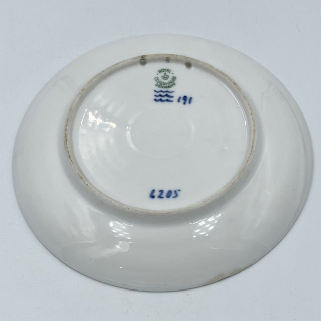 欠けあり】 ロイヤルコペンハーゲン イヤープレート 1925年 「Street