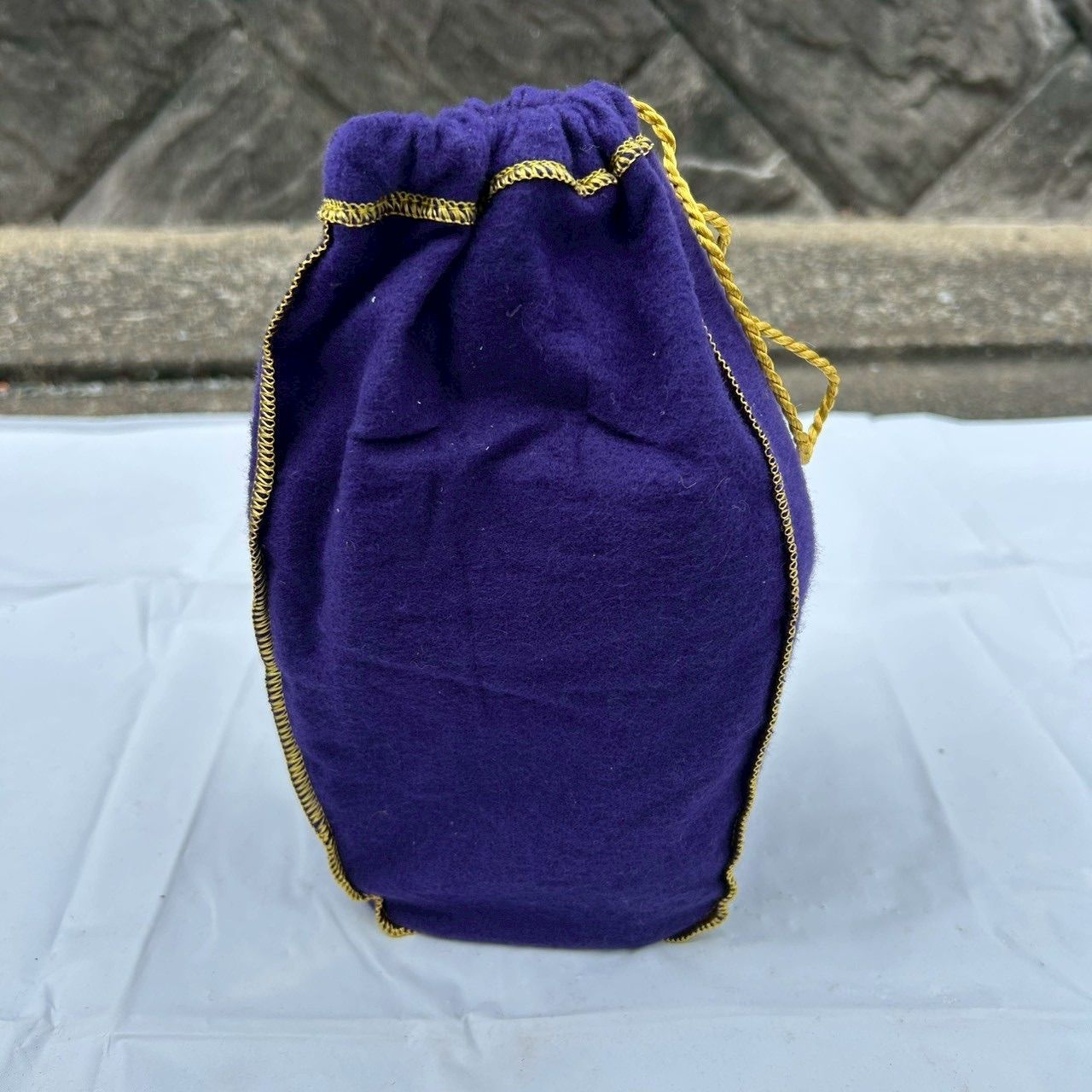 クラウンロイヤル 1982年 箱・袋付 40度 1000ml - メルカリ