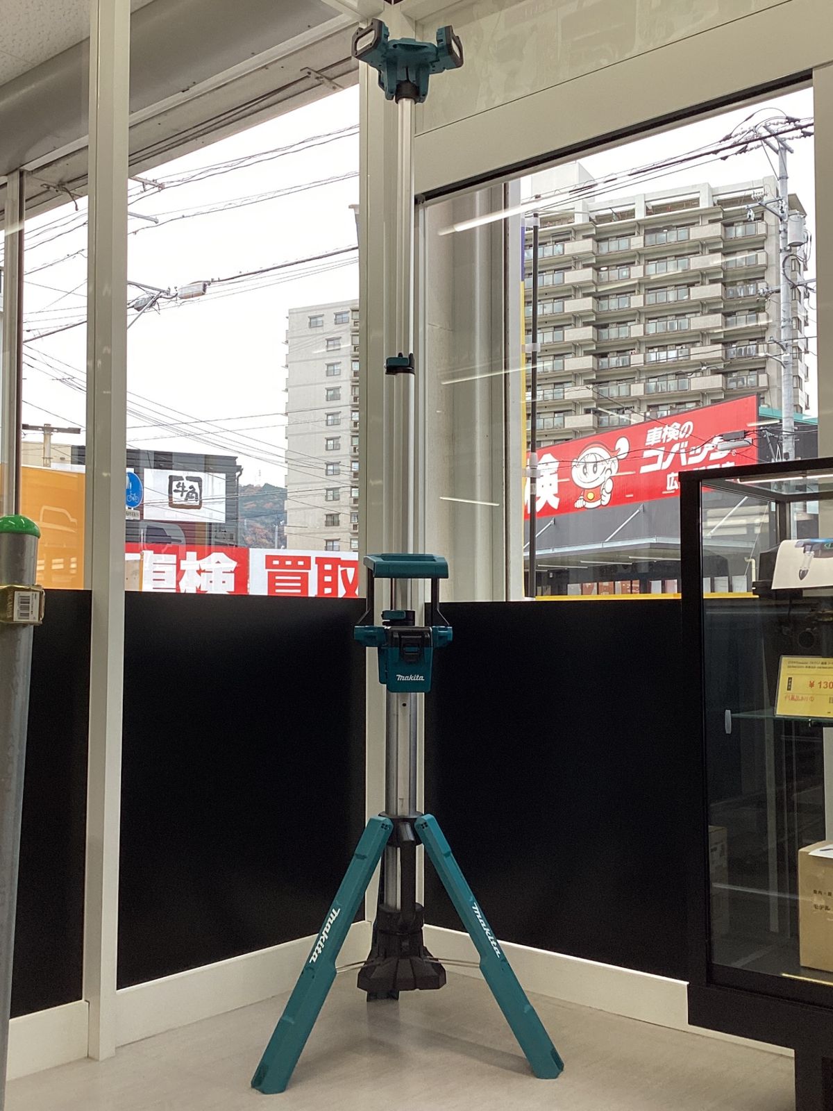 マキタ makita コードレスタワーライト ML 814