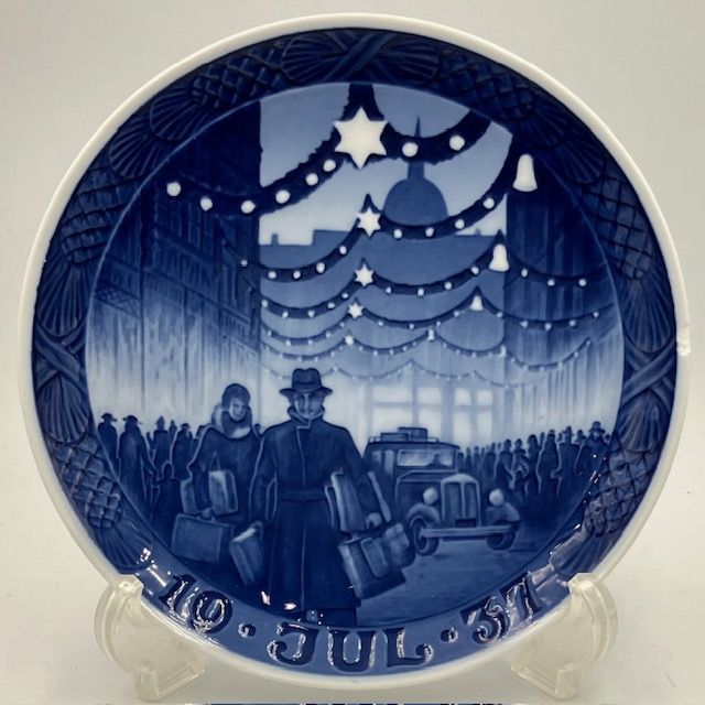 【未使用品】ロイヤルコペンハーゲン イヤープレート 1937年 欠けあり】 ロイヤルコペンハーゲン イヤープレート 1937年