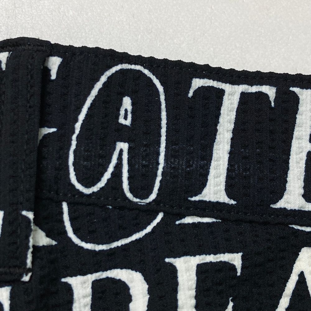 ハーフパンツ ロゴ