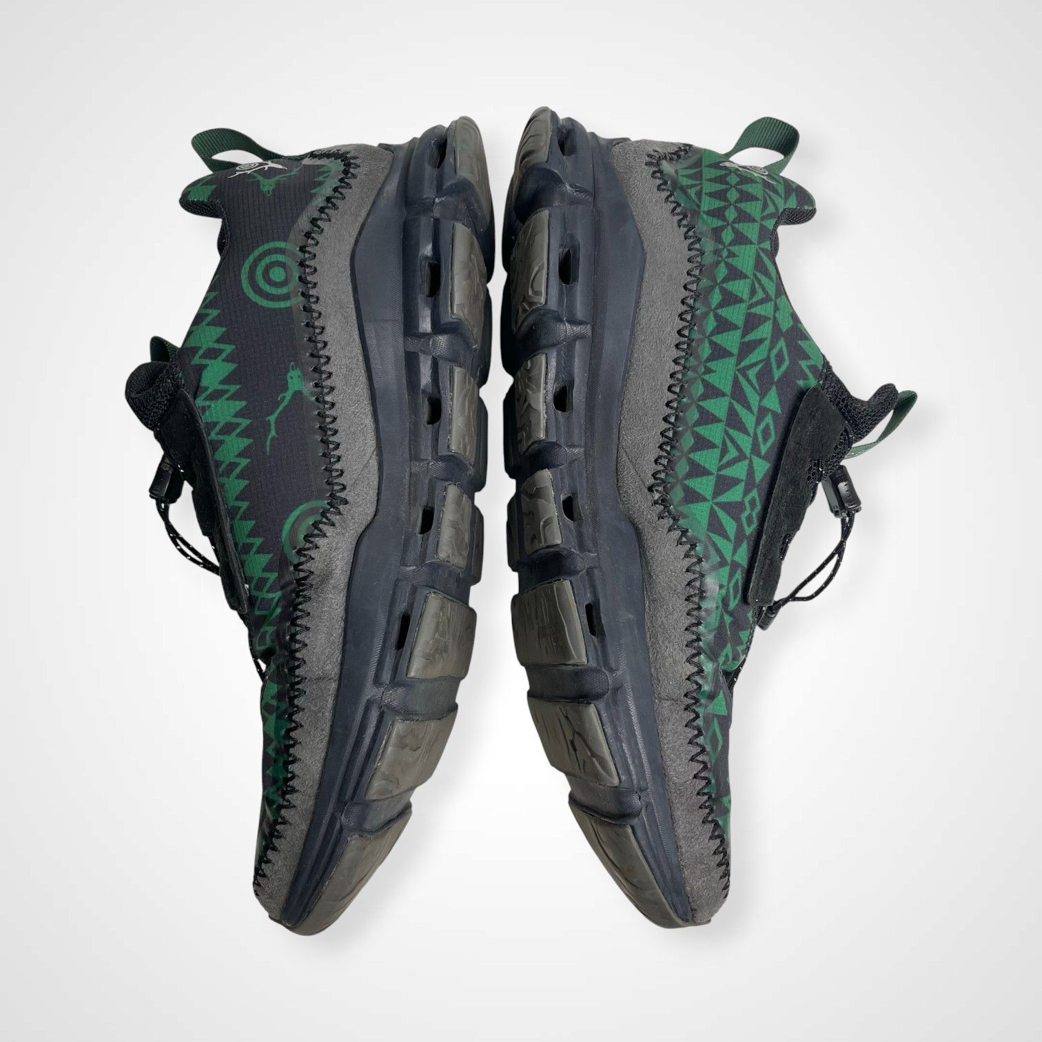 サウスツーウエストエイト オン