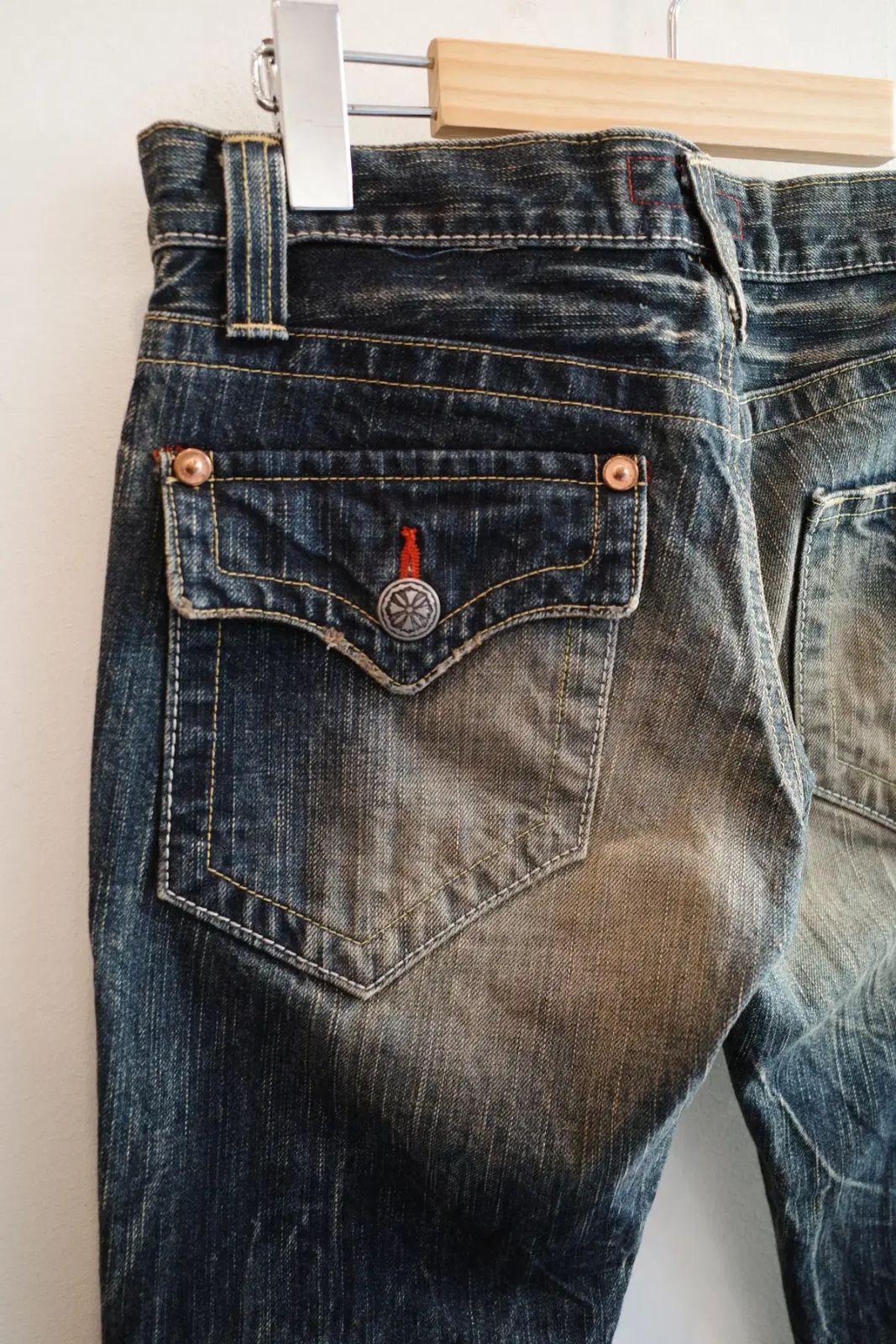 ブーツカット デニムパンツ