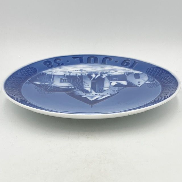 二級品】 ロイヤルコペンハーゲン イヤープレート 1938年 「Round