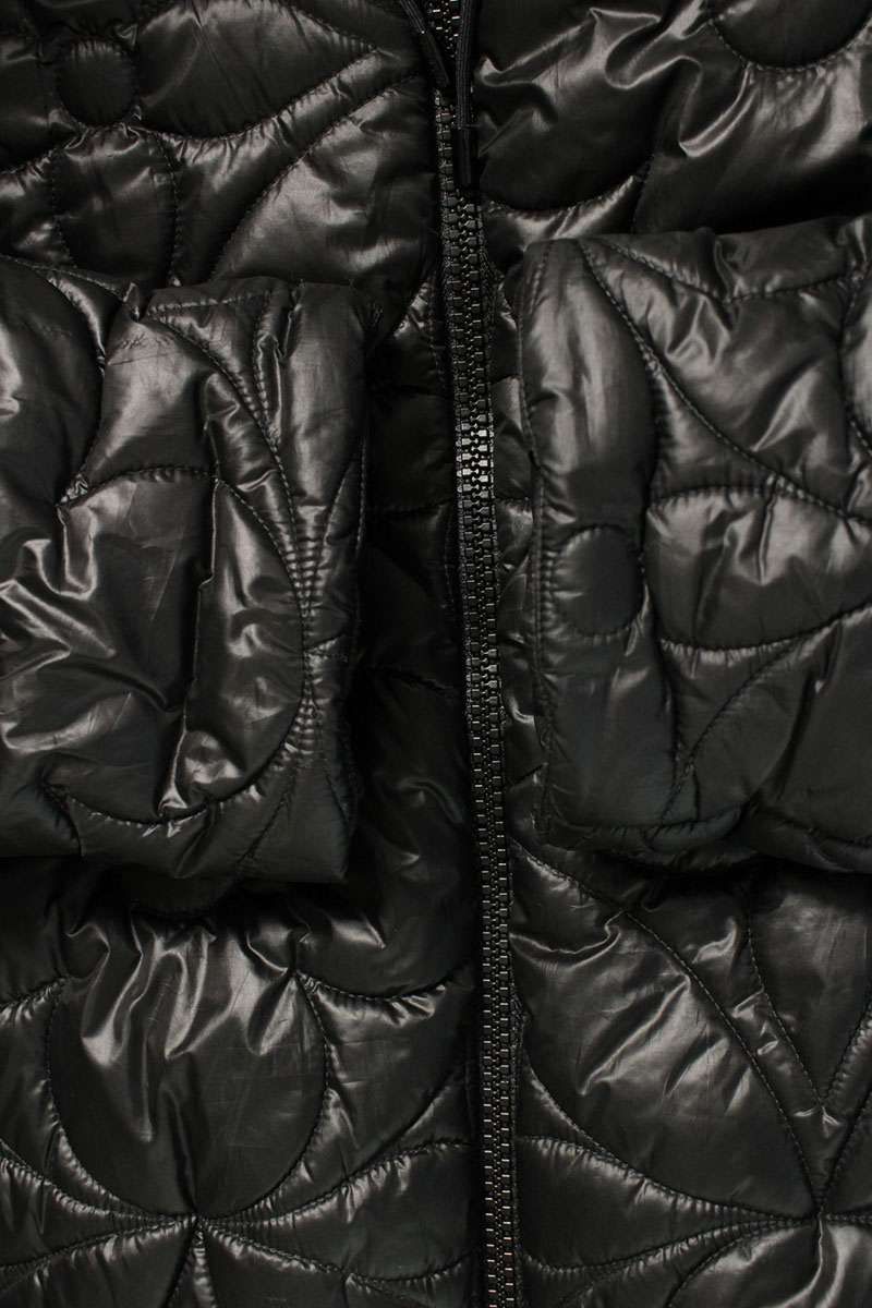 ルイヴィトン RM221Q DH1 HMB47W LVSEフラワーキルテッドフーディ中綿