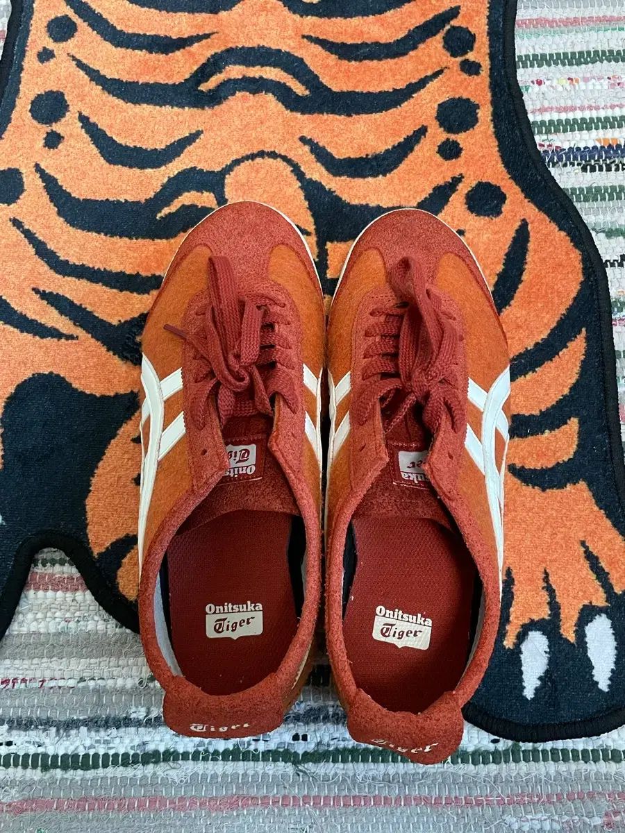 オニツカタイガー 멕시코66 スウェード 255
