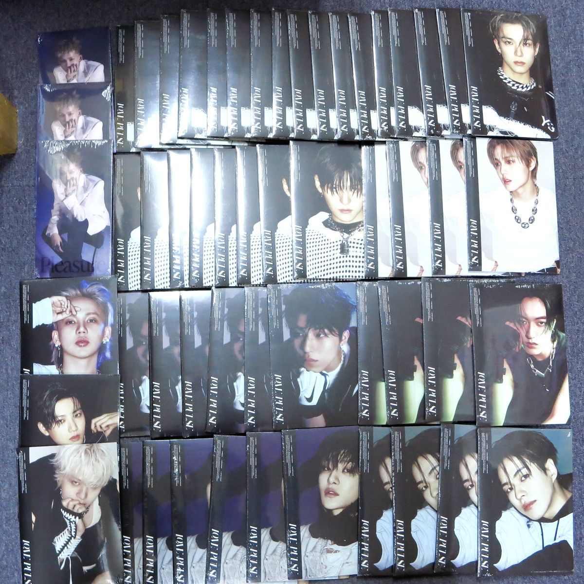 TREASURE LOVE PULSE SPORTY未開封 50枚とトレカ70枚 TREASURE LOVE PULSE SPORTY未開封 50枚とトレカ70枚 TREASURE LOVE