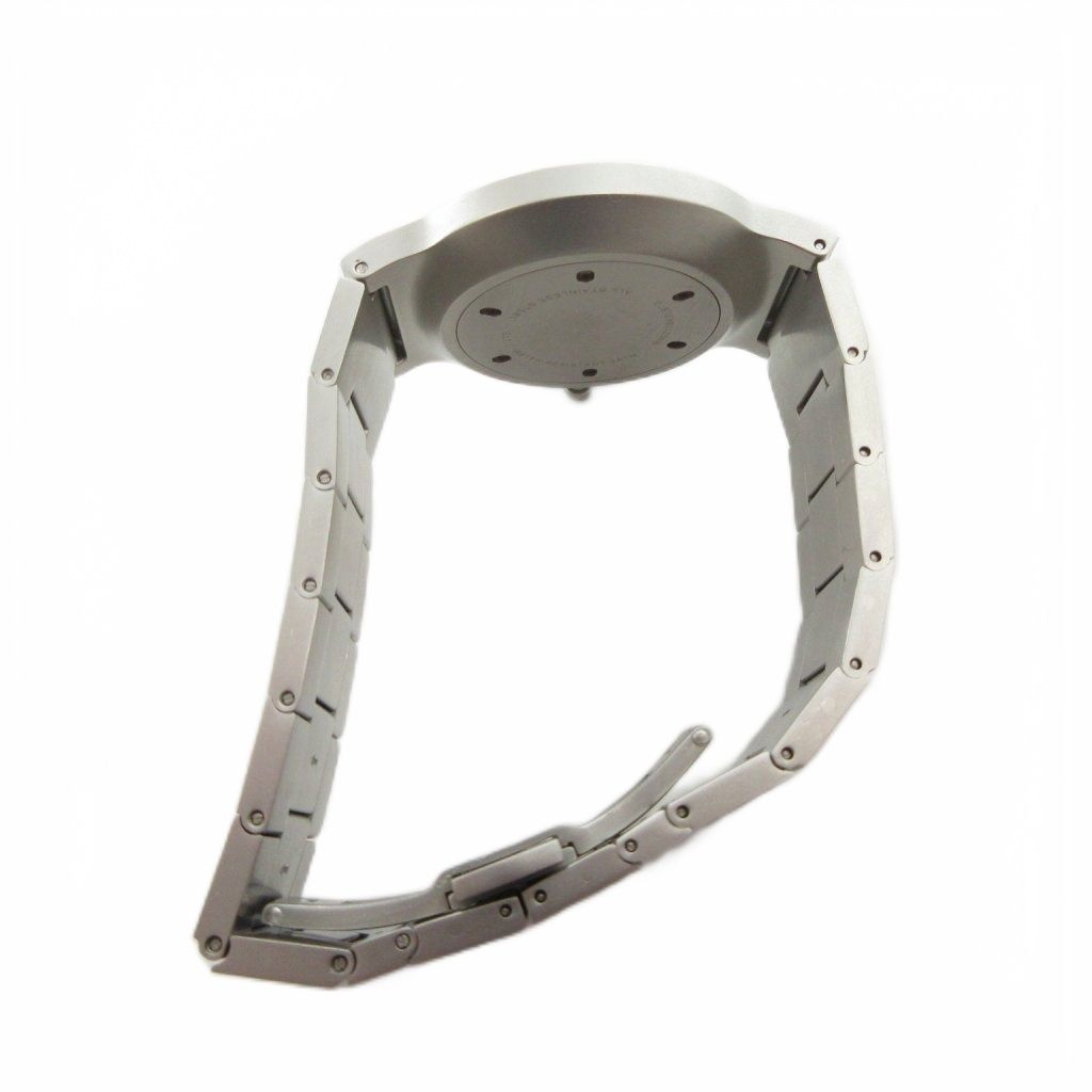 文字盤ブラック 3針