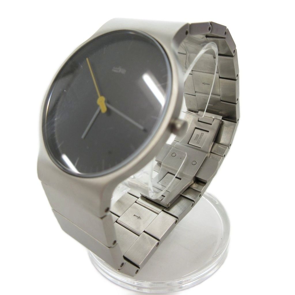 ブラウン BRAUN 腕時計 ウォッチ クォーツ 文字盤ブラック 3針 シルバーカラー 黒 FF