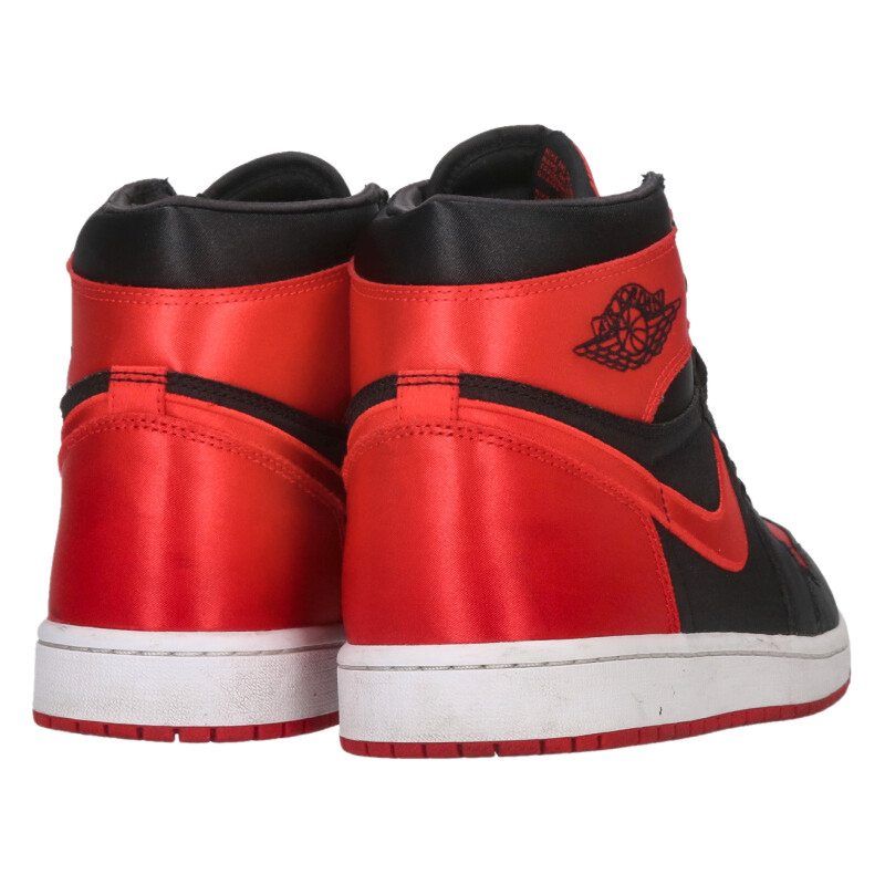 061 ウィメンズエアジョーダン1レトロハイサテンブレッドスニーカー