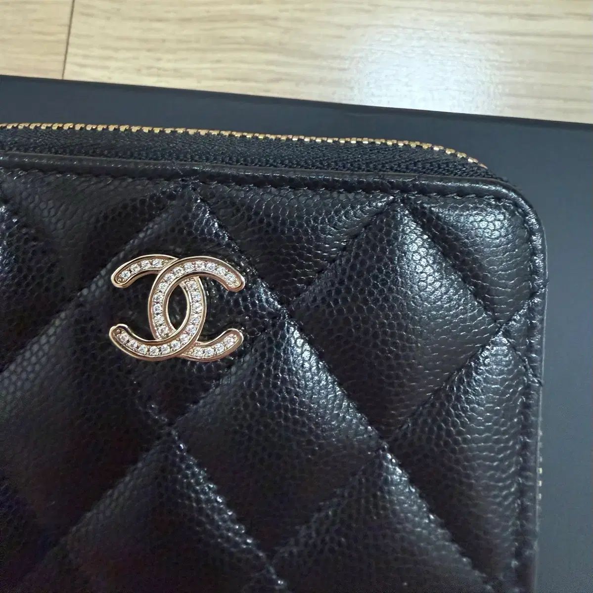 シャネル 25 FW ジッパー カードウォレット ap 4818