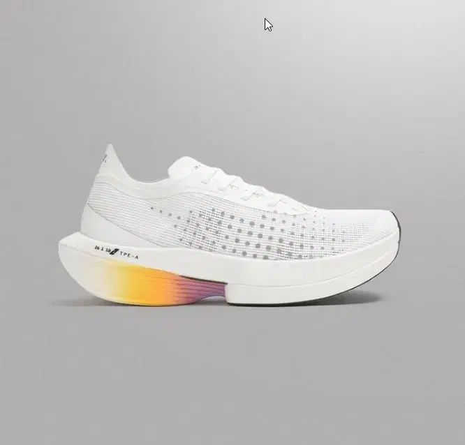 ザラ マラソン ランニングシューズ