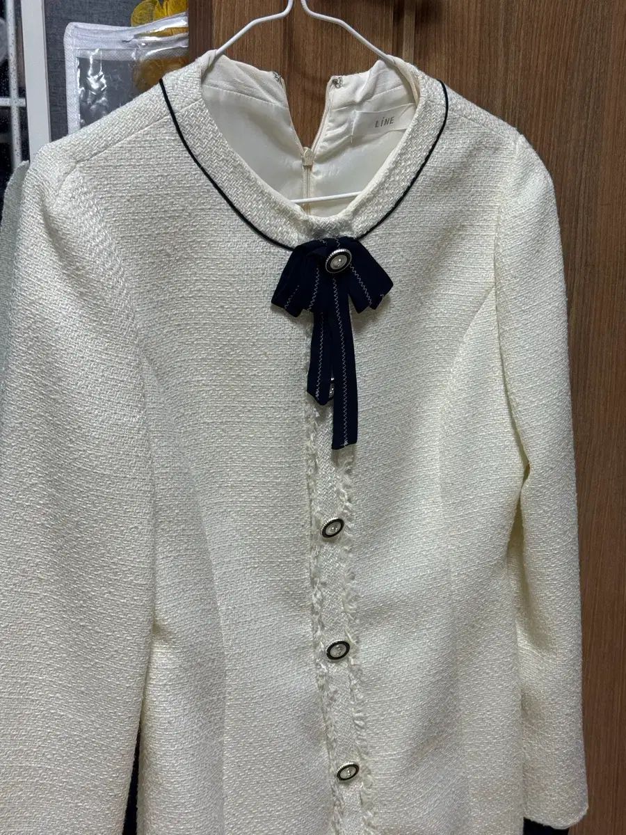 LINE ライン ツイード ONE PIECE 白