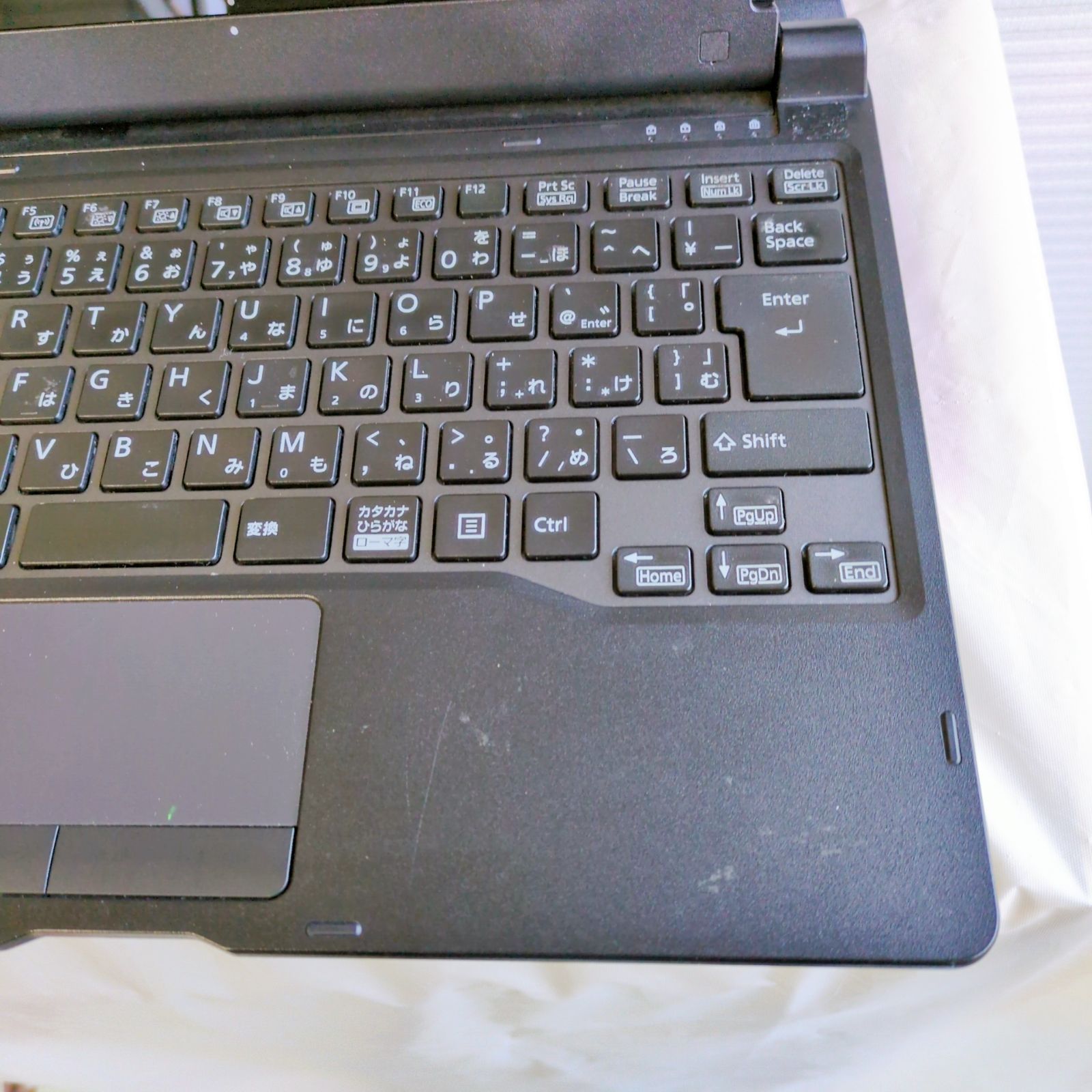 ノートパソコン 富士通 ARROWS Tab Q738 Windows11 Core i5-8350U