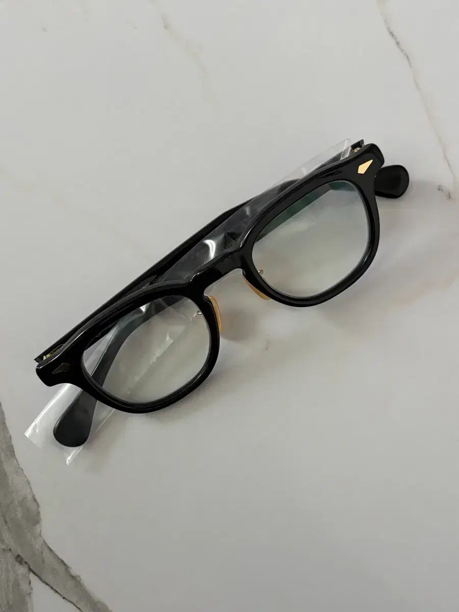 オプティカル x