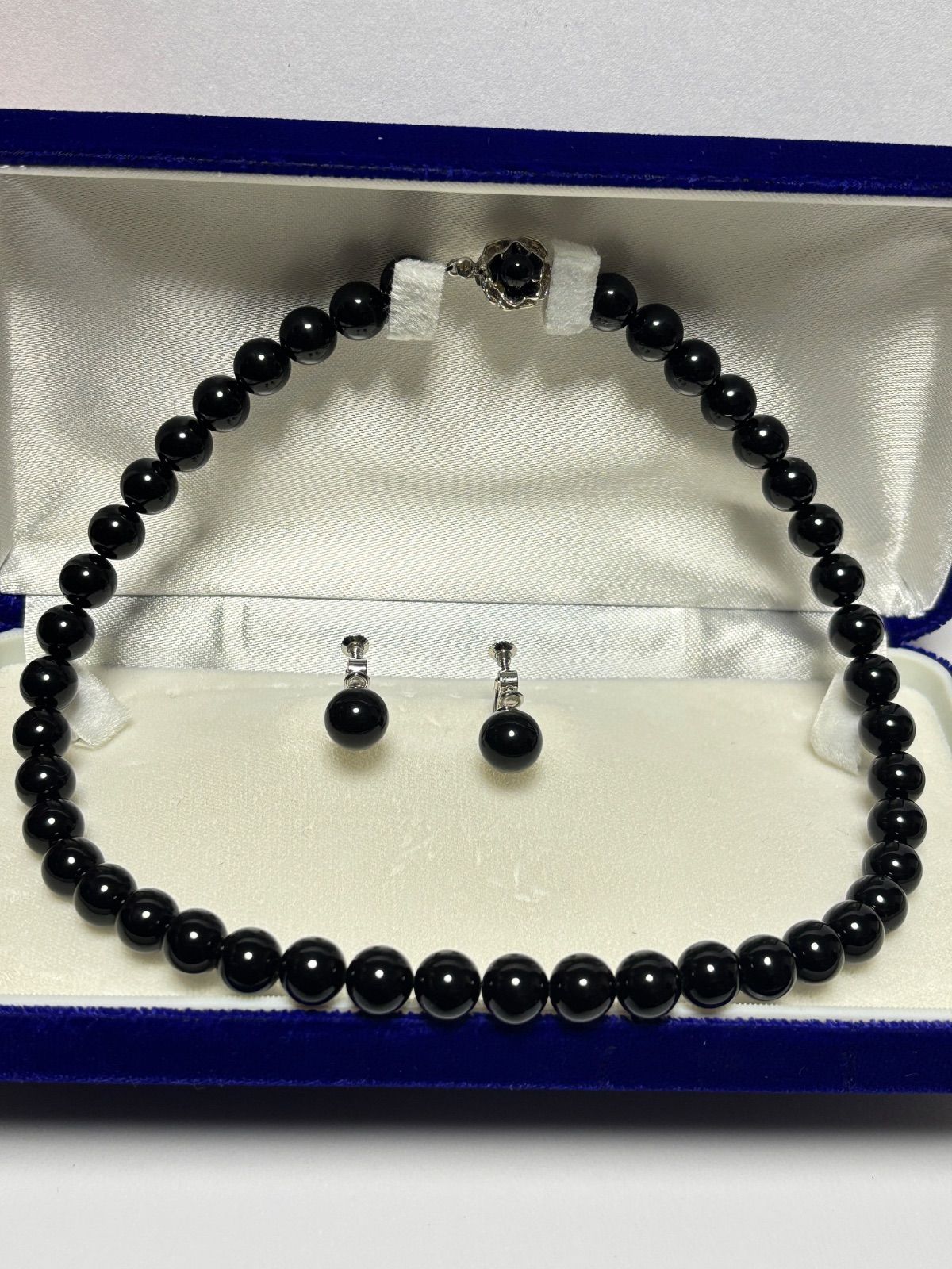 パールネックレス・黒珊瑚　保証書付き　まとめ売り 楽天市場】黒珊瑚 3点セット 揃いで役立つネックレス イヤリング 正絹