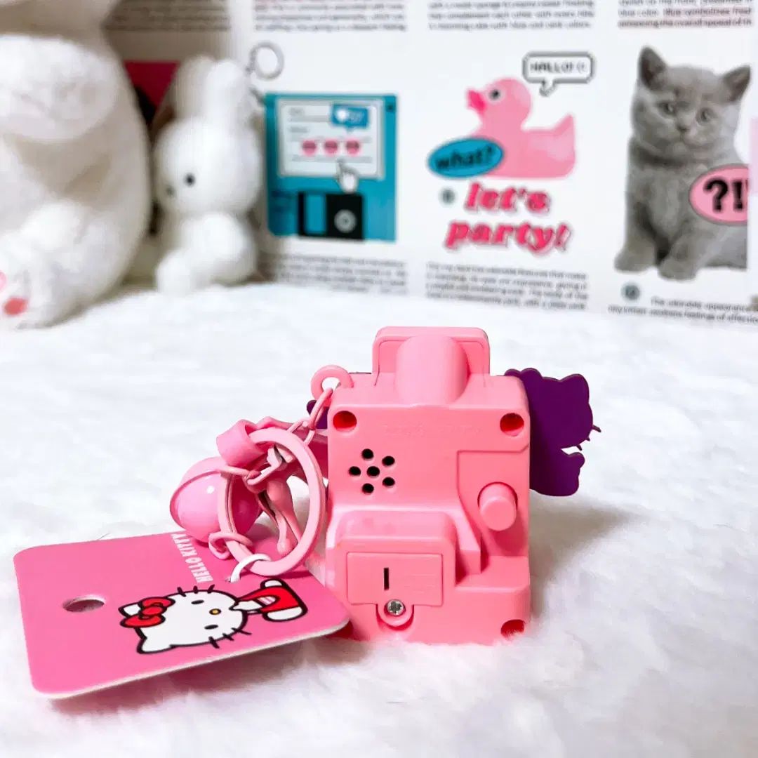 サンリオ ハローキティ チェキ ポラロイド カメラ キーホルダー - メルカリ