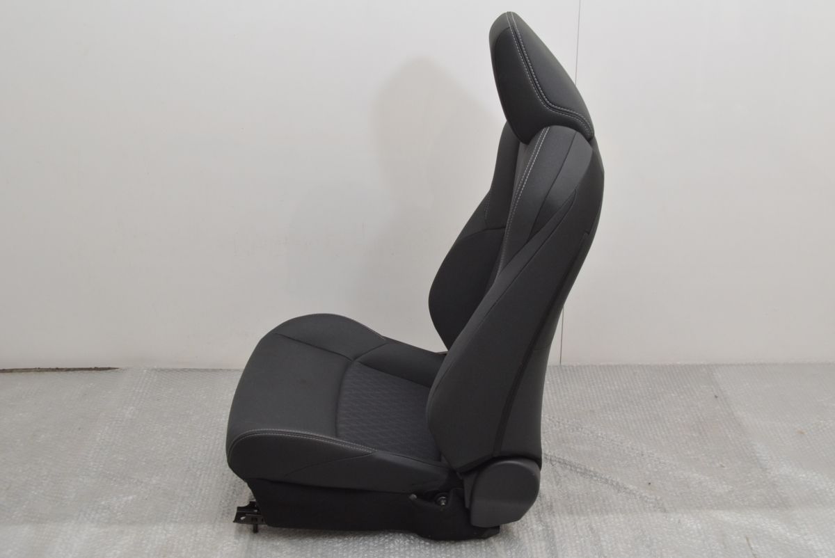程度良好品】トヨタ GRヤリス 純正 シート 運転席側 右側 1脚 