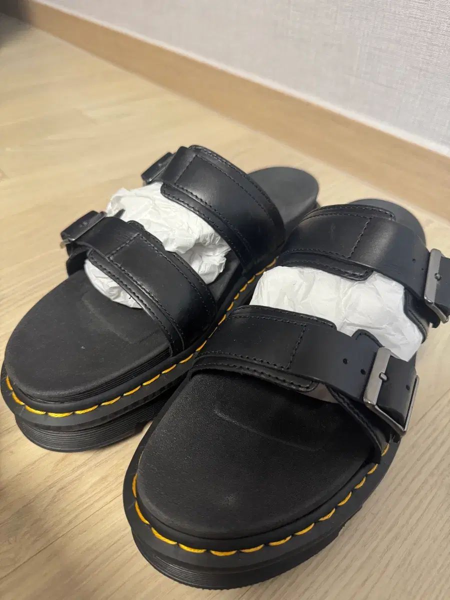 Uk 8 270 DR MARTENS ドクターマーチン マイルス サンダル