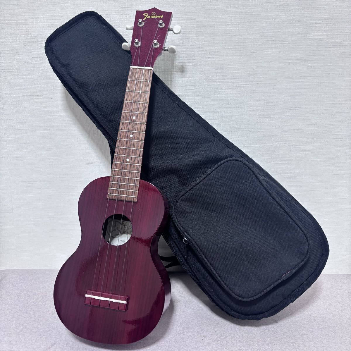 ウクレレ UKULELE 弦楽器 Famous フェイマス FS S 4 GF レッド