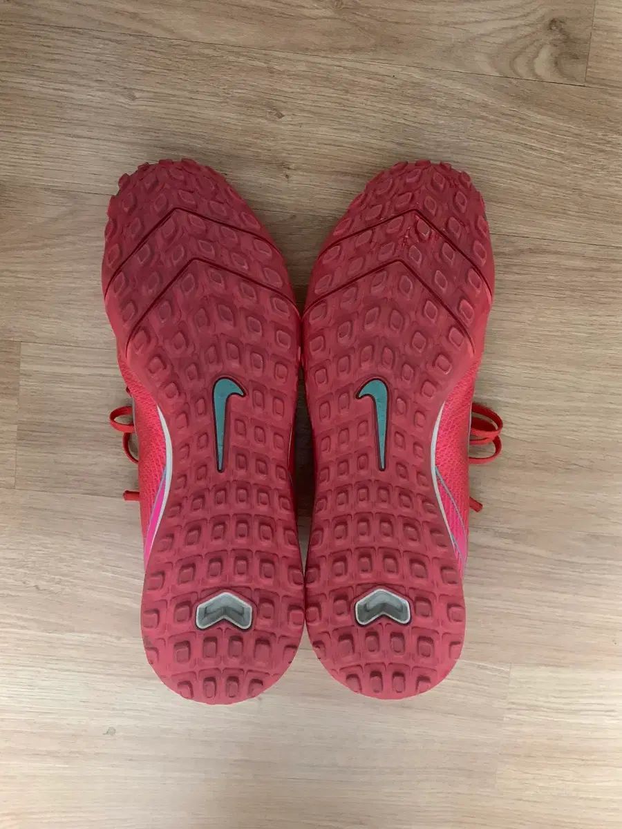 ナイキ マーキュリアル ベイパー 16 プロ TF サイズ 280